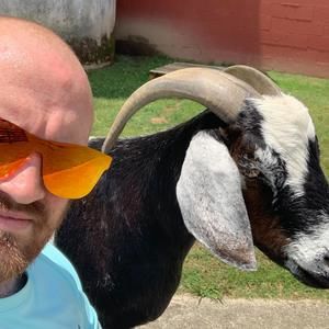 Meet your Posher, Chase